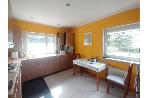 wielicki, Niepołomice, Niepołomice / Suszówka 7 pok 183m2   8,7 AR   1.250 mln